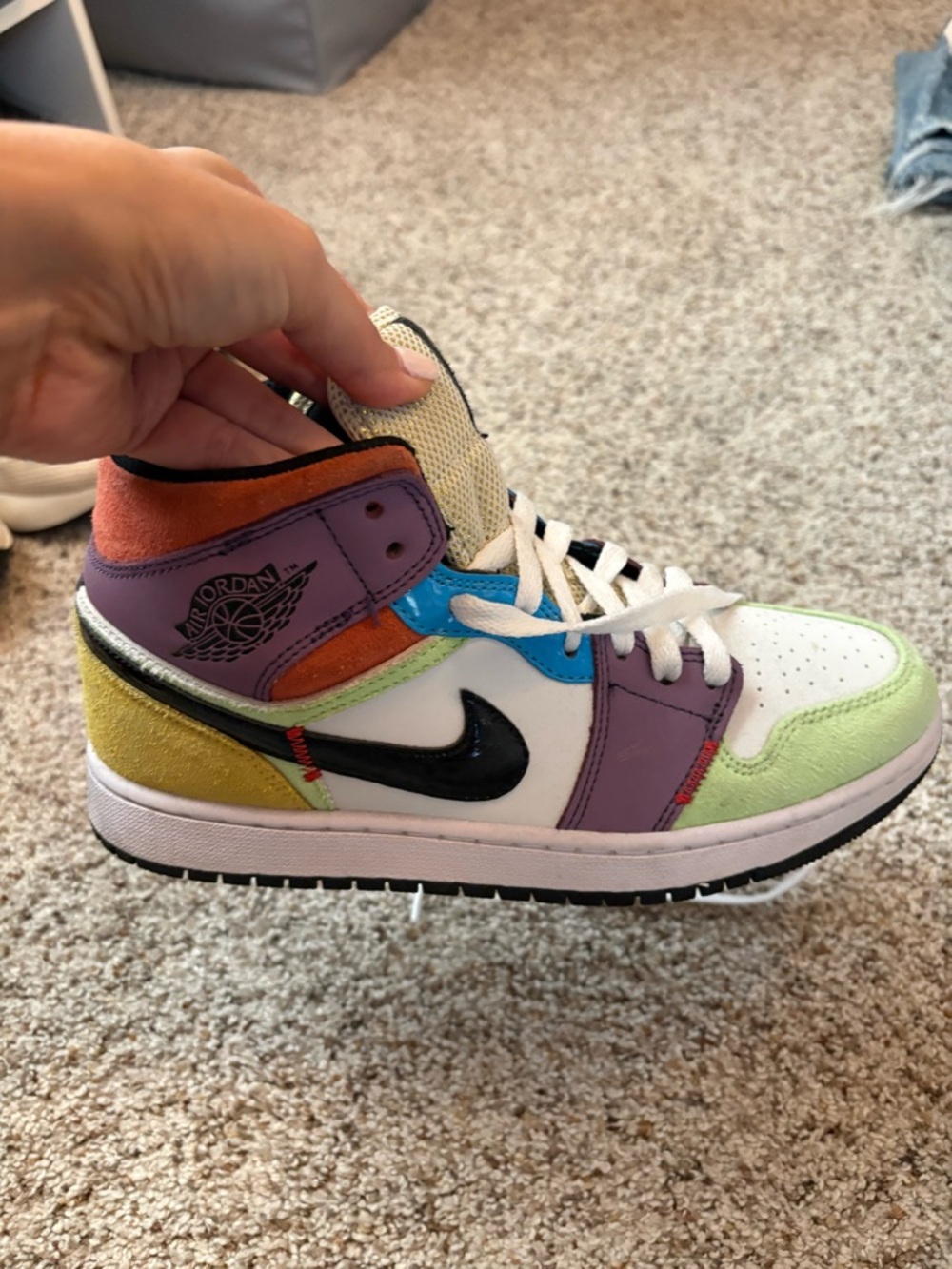 Jordan Low-Top Sneakers in Pastel Multi-Color - Picture 2 of 7
